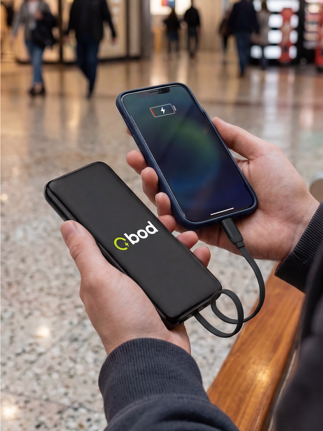 Partenaire Bod utilisant une station de location de batteries portables dans son établissement